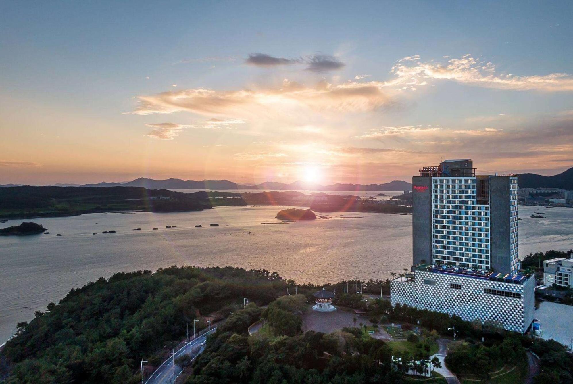 丽水突山温德姆华美达广场酒店 丽水市 外观 照片